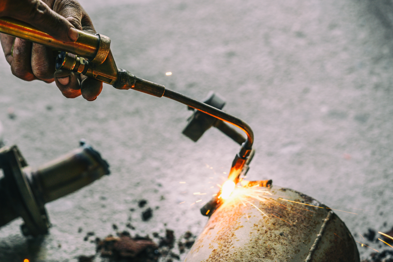 Torch Cutting side image